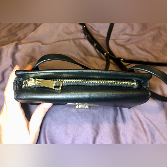 BNWOT Aldo Elegant Black Crossbody With Gold Accent Hardware - Picture 12 of 16